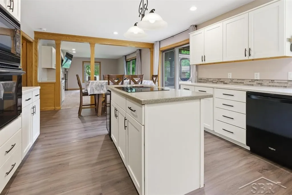 6102 Oak Meadows Court Midland City MI 48640