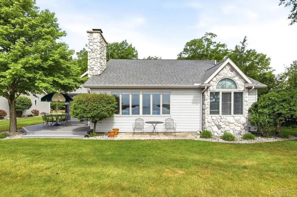 1108 Cove Court Au Gres City MI 48703
