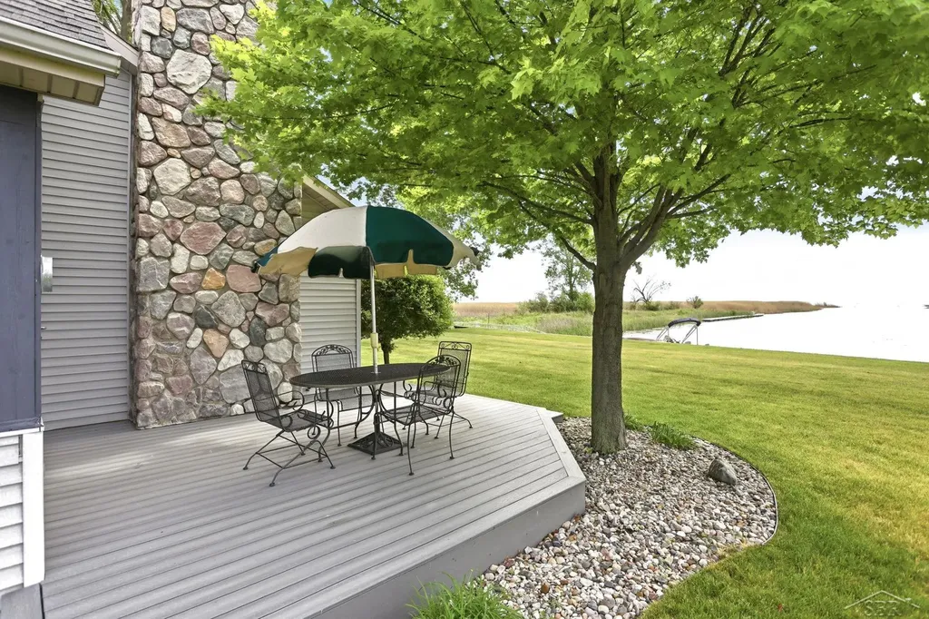 1108 Cove Court Au Gres City MI 48703