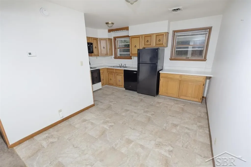3115-3117 Beech Street Midland City MI 48642