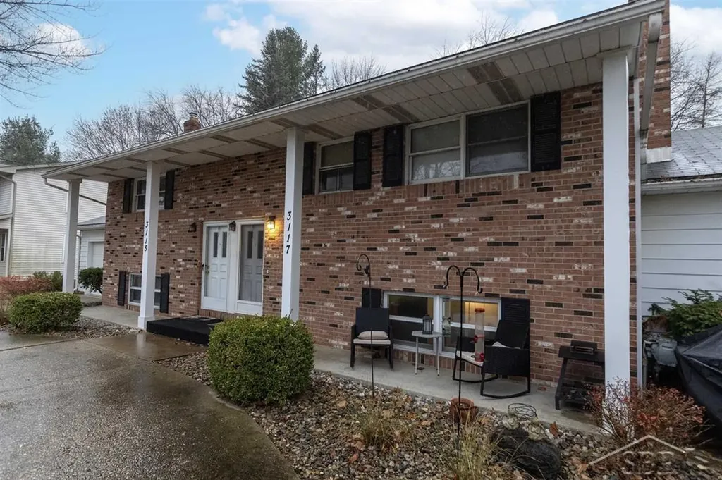 3115-3117 Beech Street Midland City MI 48642