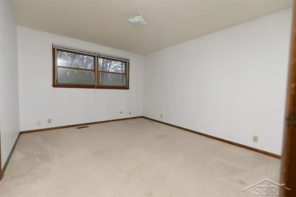 3115-3117 Beech Street Midland City MI 48642
