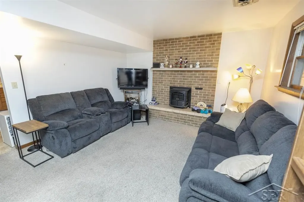 3115-3117 Beech Street Midland City MI 48642
