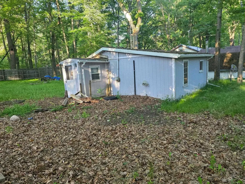 1042 Lake Street Lincoln Township MI 48625