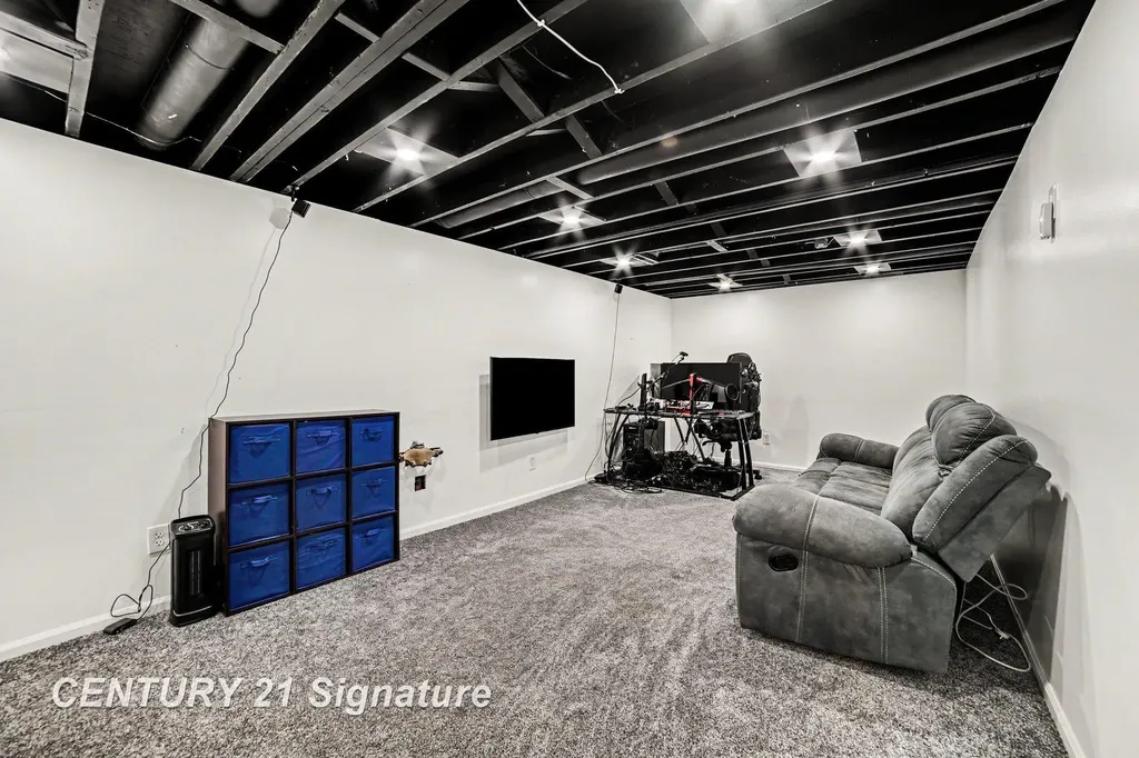 2918 Saint Marys Drive Midland City MI 48640
