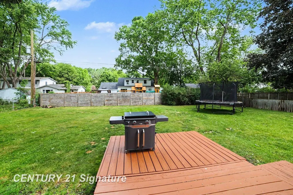 2918 Saint Marys Drive Midland City MI 48640
