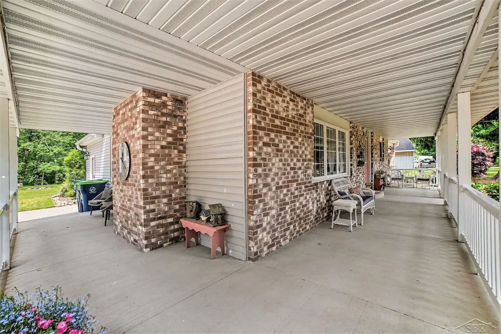 3850 S Fenmore Road Merrill Village MI 48637