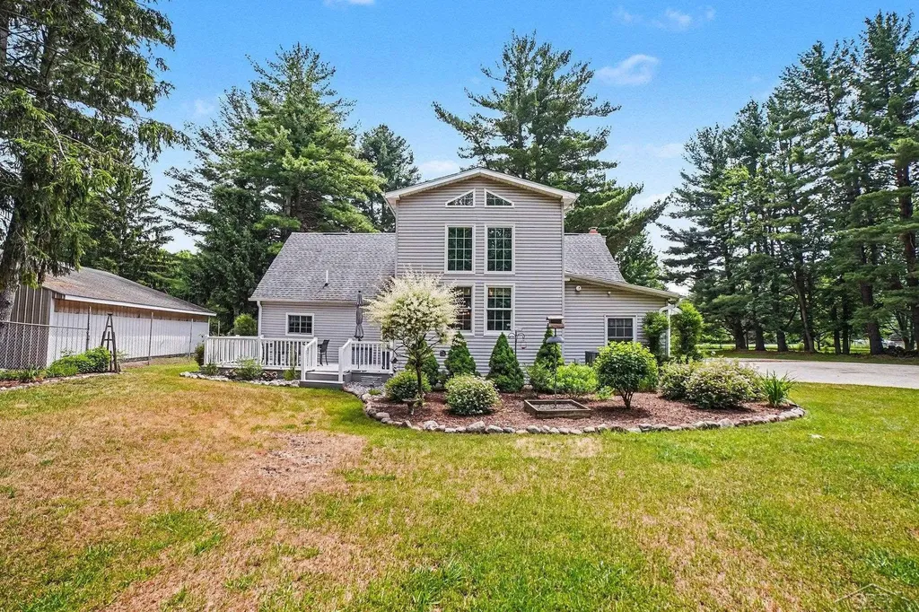 3850 S Fenmore Road Merrill Village MI 48637
