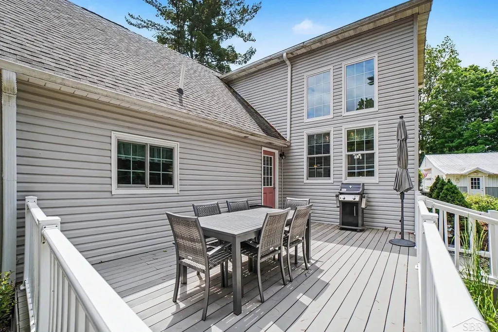 3850 S Fenmore Road Merrill Village MI 48637