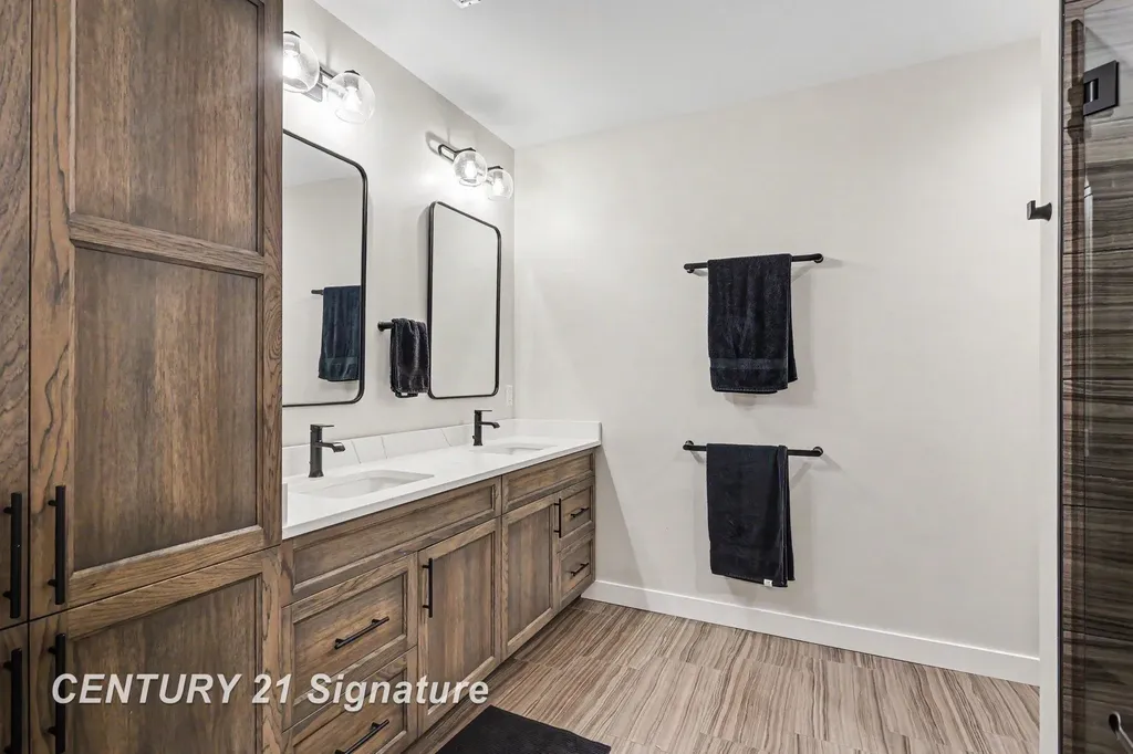 8836 Copper Court Tittabawassee Township MI 48623