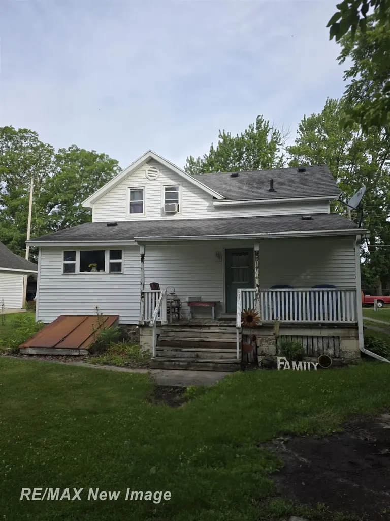218 Lincoln Street Chesaning Village MI 48616