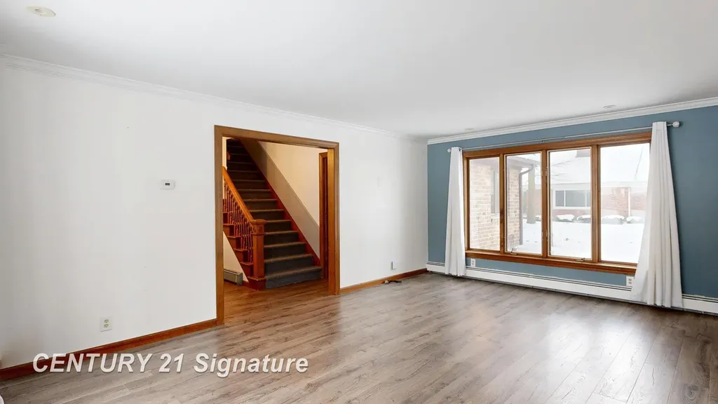 2765 Clairmount Drive Saginaw Charter Township MI 48603