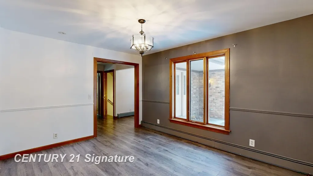 2765 Clairmount Drive Saginaw Charter Township MI 48603