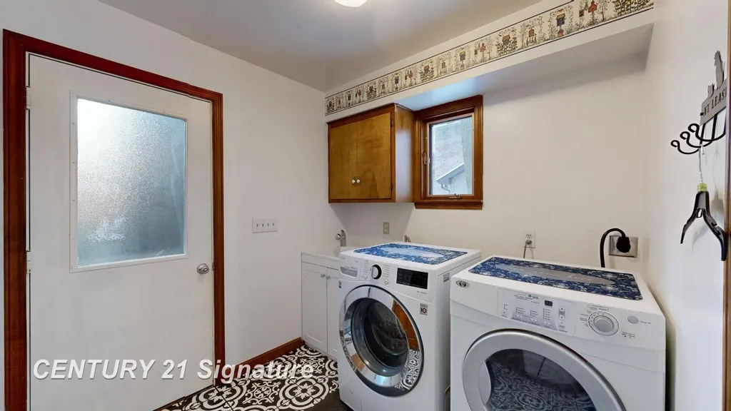 2765 Clairmount Drive Saginaw Charter Township MI 48603