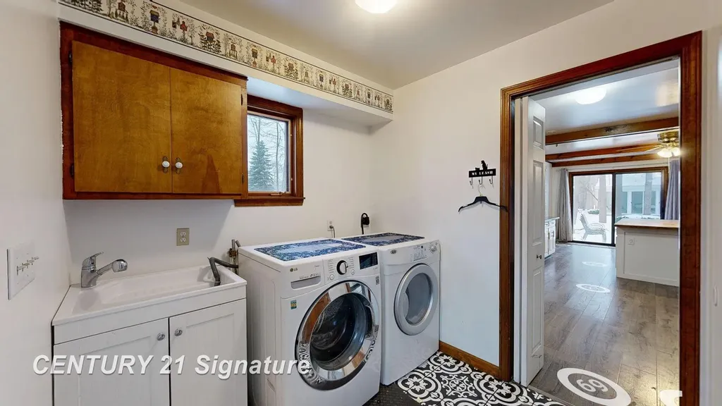 2765 Clairmount Drive Saginaw Charter Township MI 48603