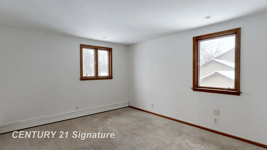 2765 Clairmount Drive Saginaw Charter Township MI 48603