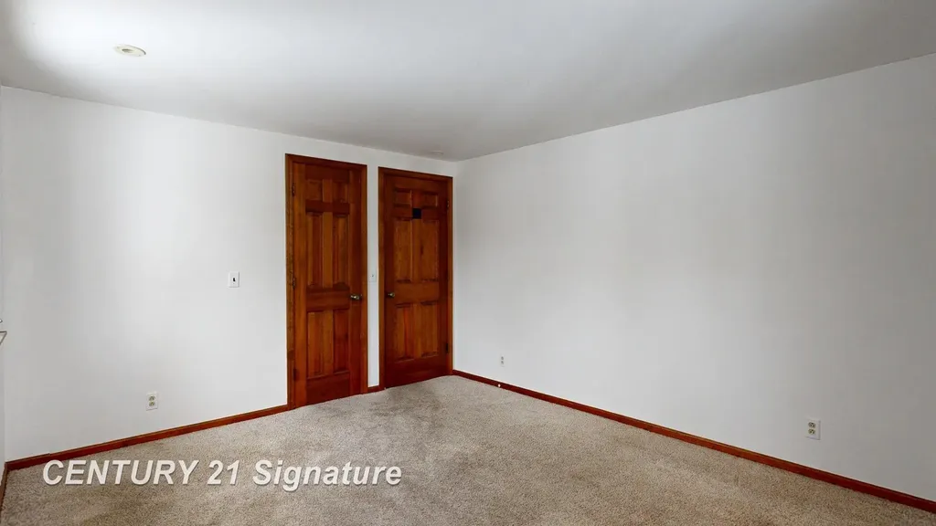 2765 Clairmount Drive Saginaw Charter Township MI 48603