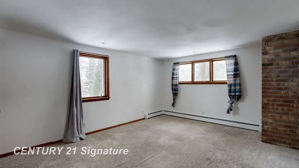 2765 Clairmount Drive Saginaw Charter Township MI 48603
