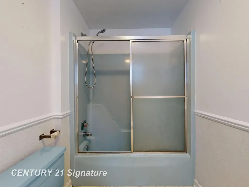 2765 Clairmount Drive Saginaw Charter Township MI 48603