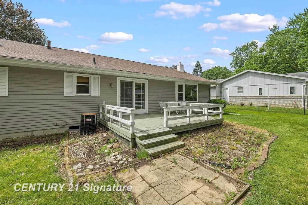 4140 Firethorn Drive Saginaw Charter Township MI 48603