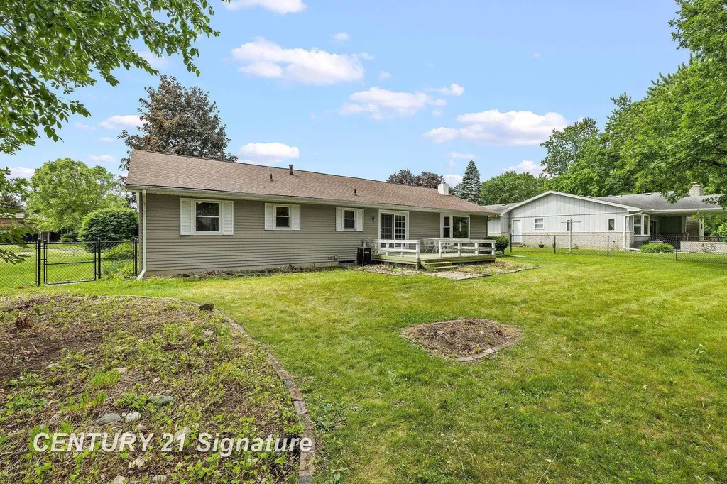 4140 Firethorn Drive Saginaw Charter Township MI 48603