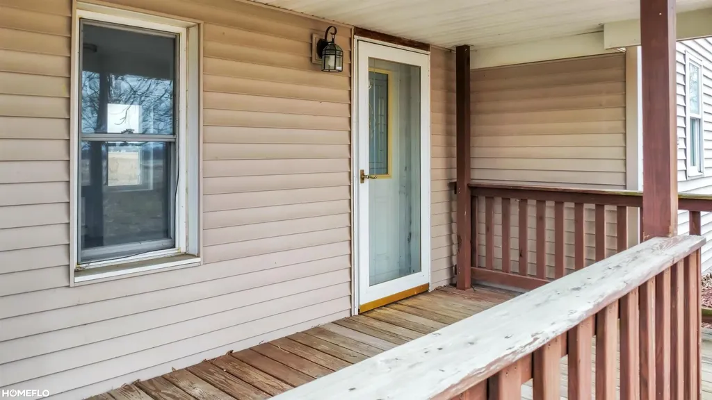 2818 E Brooks Road Ingersoll Township MI 48623