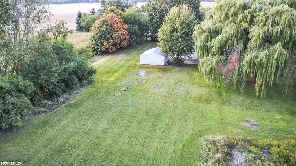 2818 E Brooks Road Ingersoll Township MI 48623