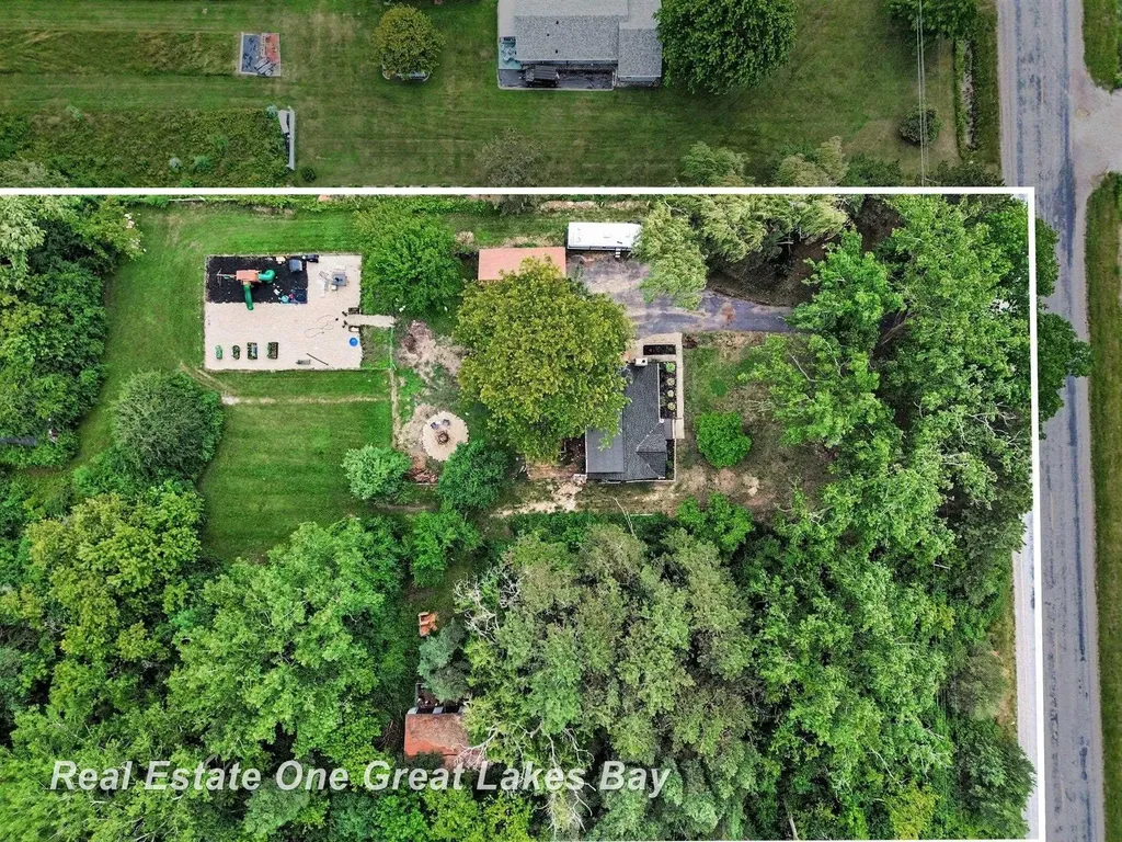 5250 N Center Road Kochville Township MI 48604