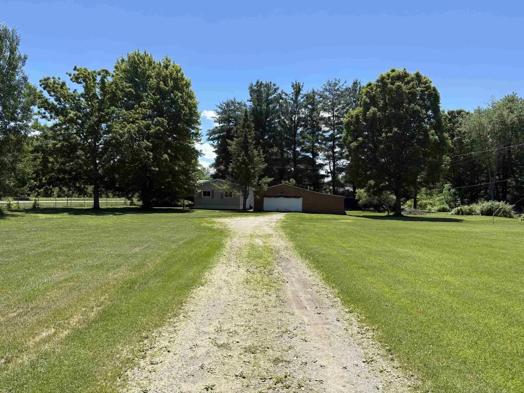 4727 Brown Road Vassar Township MI 48768