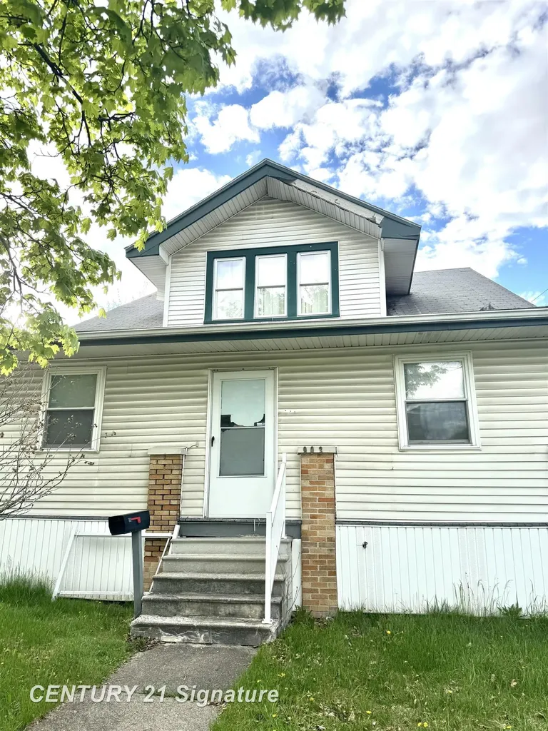 903 S Mason Street Saginaw City MI 48602