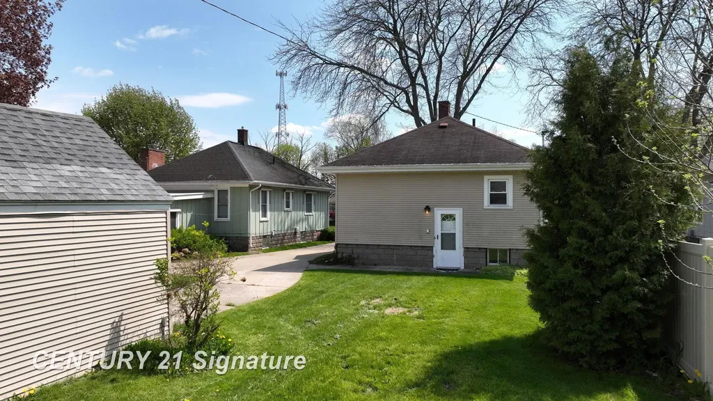 1548 Maine Street Saginaw City MI 48603