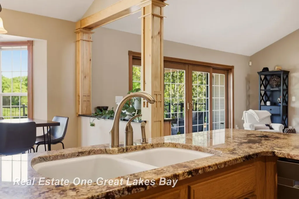 2530 N River Road Thomas Township MI 48609
