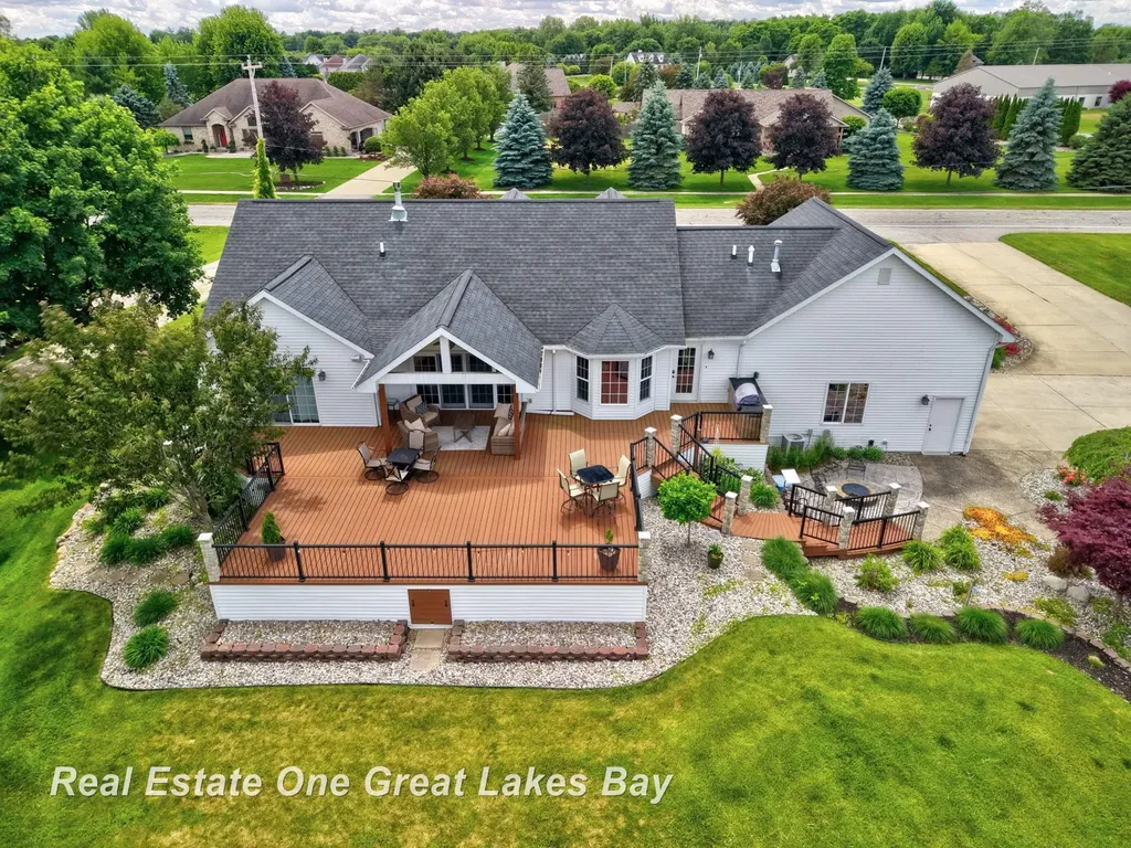 2530 N River Road Thomas Township MI 48609