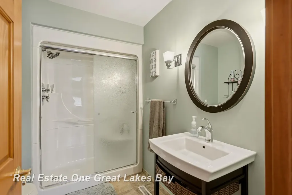 2530 N River Road Thomas Township MI 48609