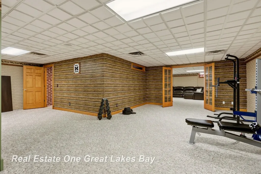 2530 N River Road Thomas Township MI 48609
