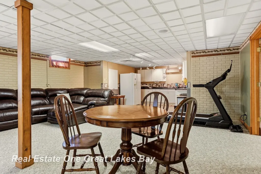 2530 N River Road Thomas Township MI 48609