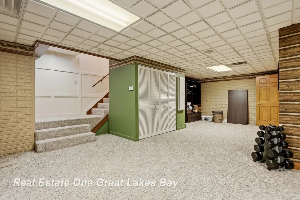 2530 N River Road Thomas Township MI 48609