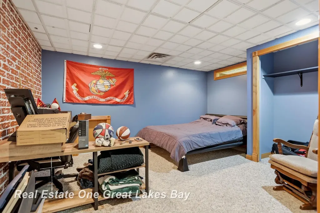 2530 N River Road Thomas Township MI 48609