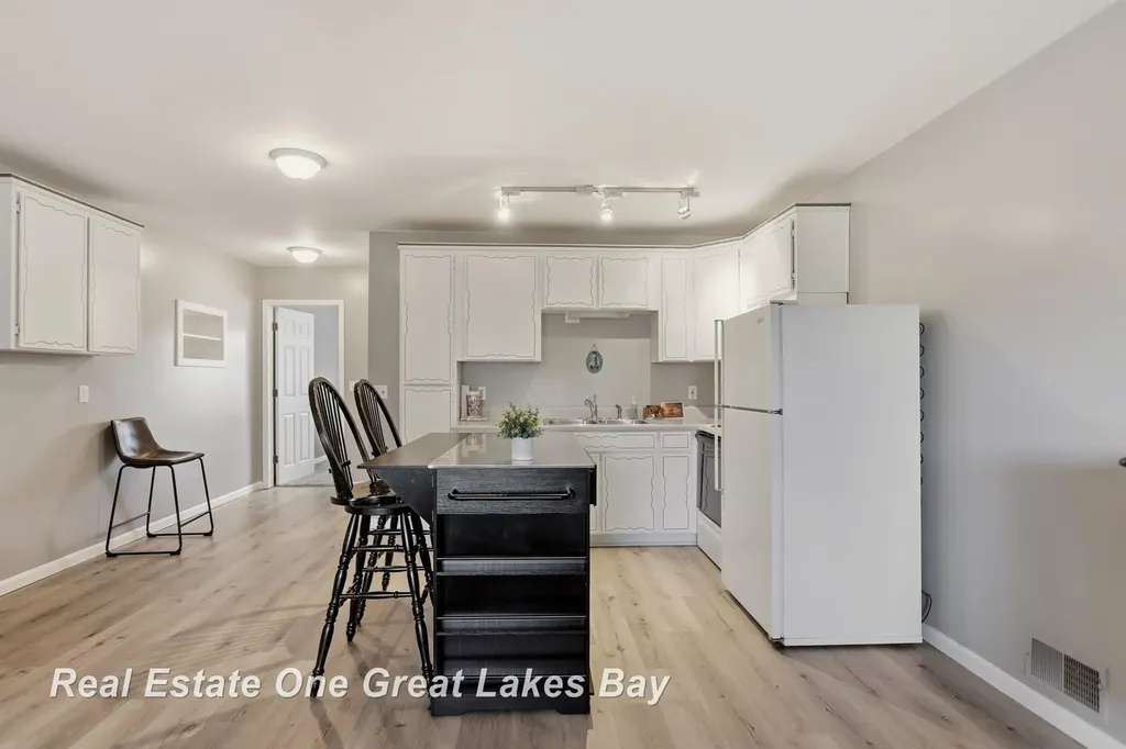 2530 N River Road Thomas Township MI 48609