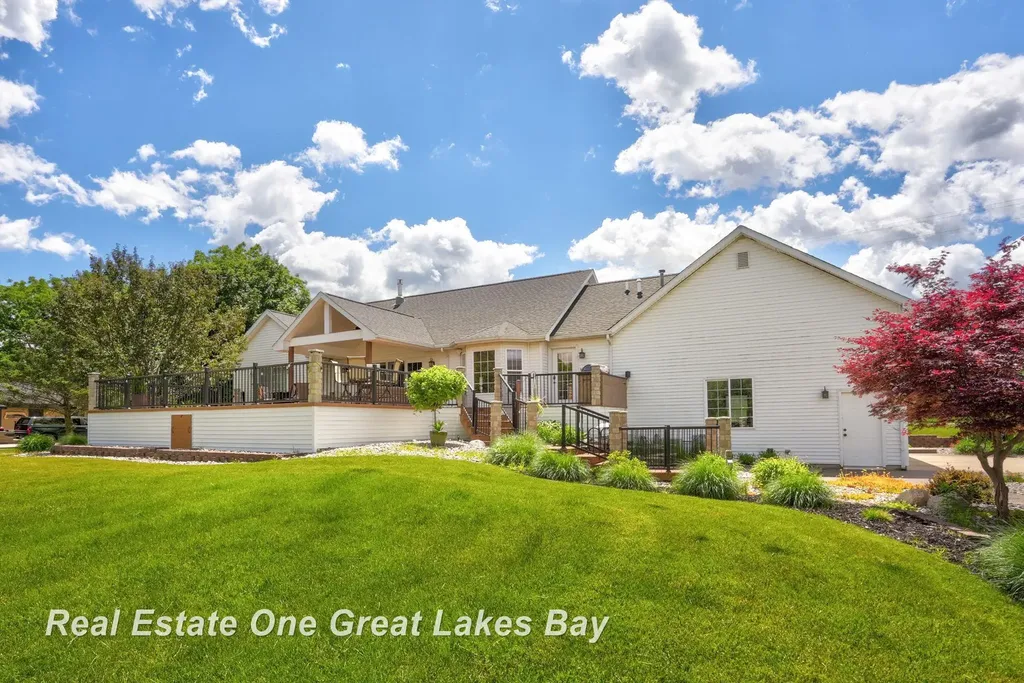 2530 N River Road Thomas Township MI 48609