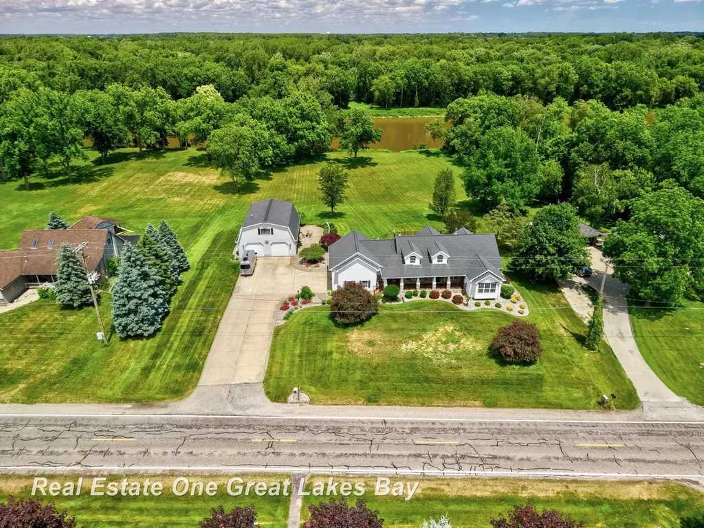 2530 N River Road Thomas Township MI 48609