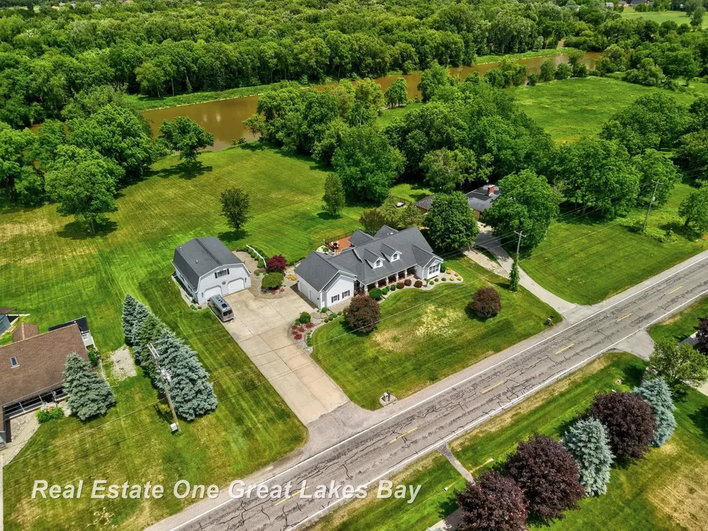2530 N River Road Thomas Township MI 48609