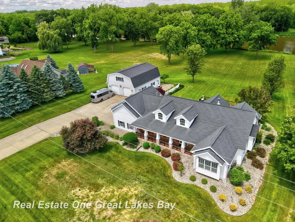 2530 N River Road Thomas Township MI 48609