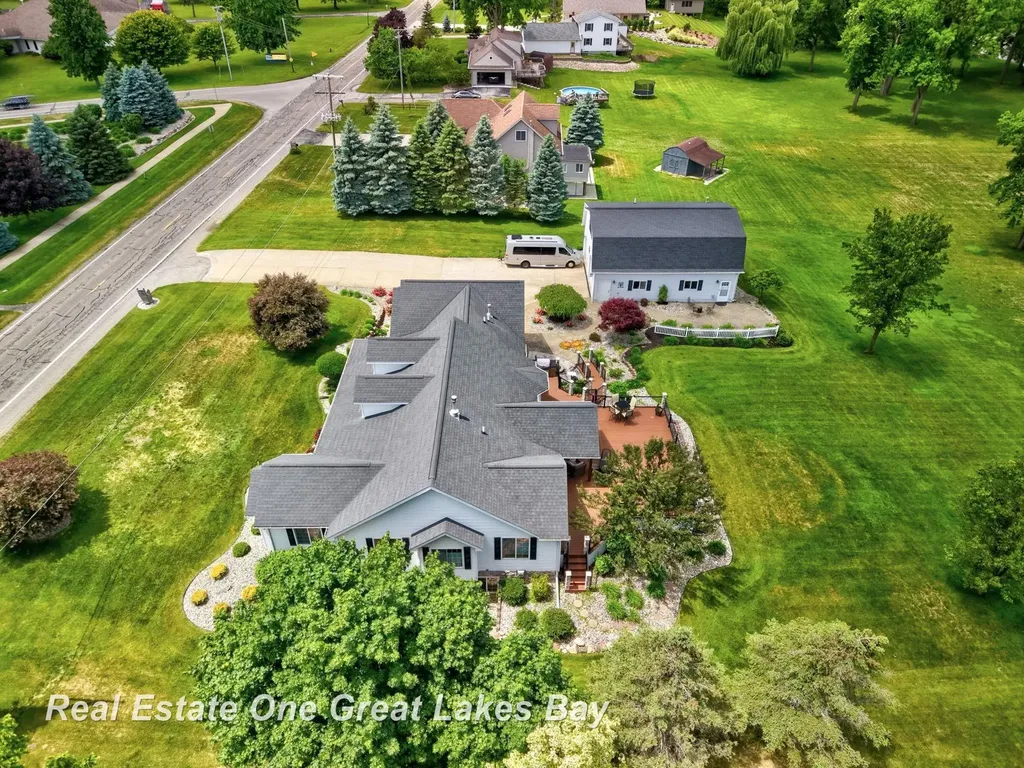 2530 N River Road Thomas Township MI 48609