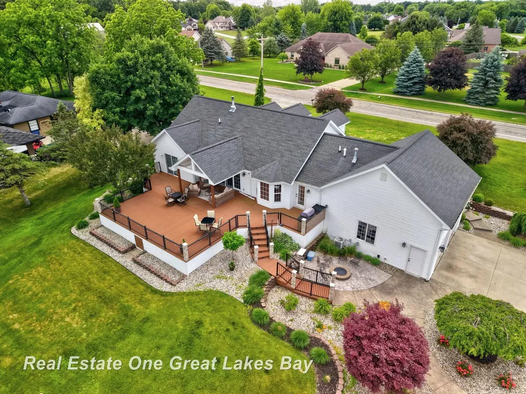 2530 N River Road Thomas Township MI 48609