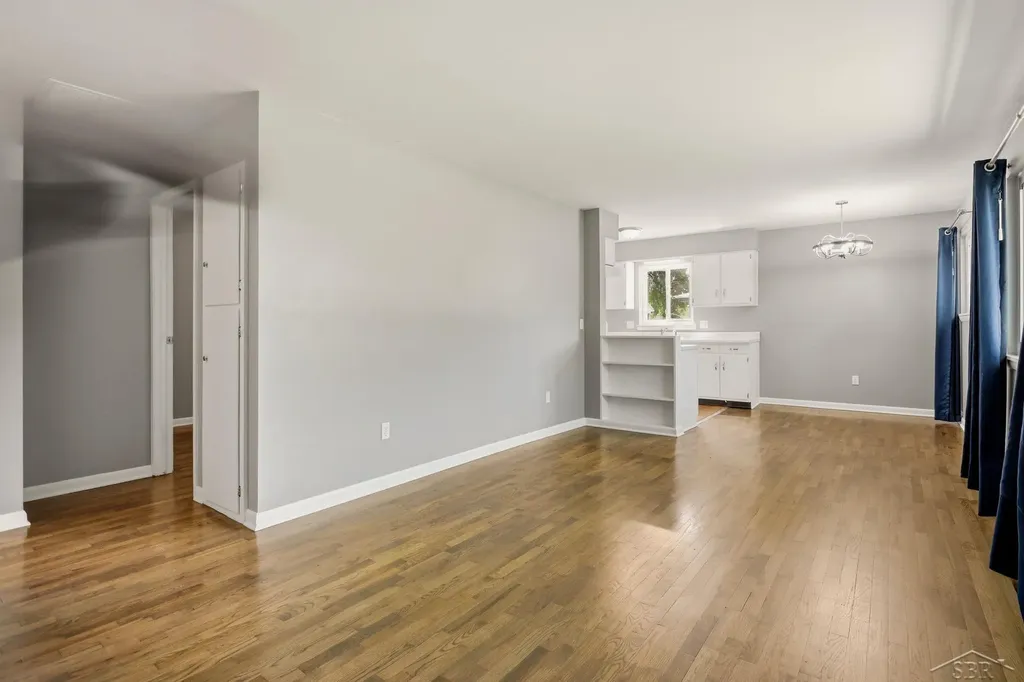 3374 Meyer Place Saginaw Charter Township MI 48603