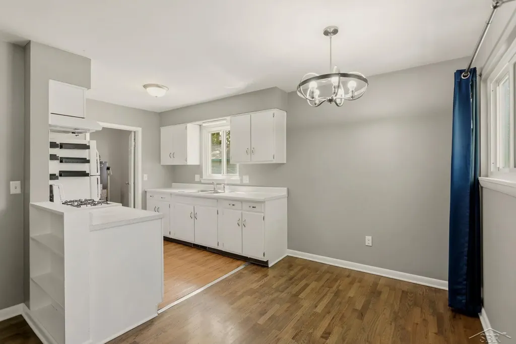3374 Meyer Place Saginaw Charter Township MI 48603