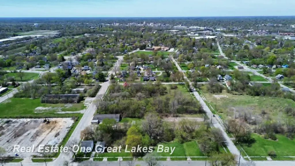 1317 S Park Avenue Saginaw City MI 48601