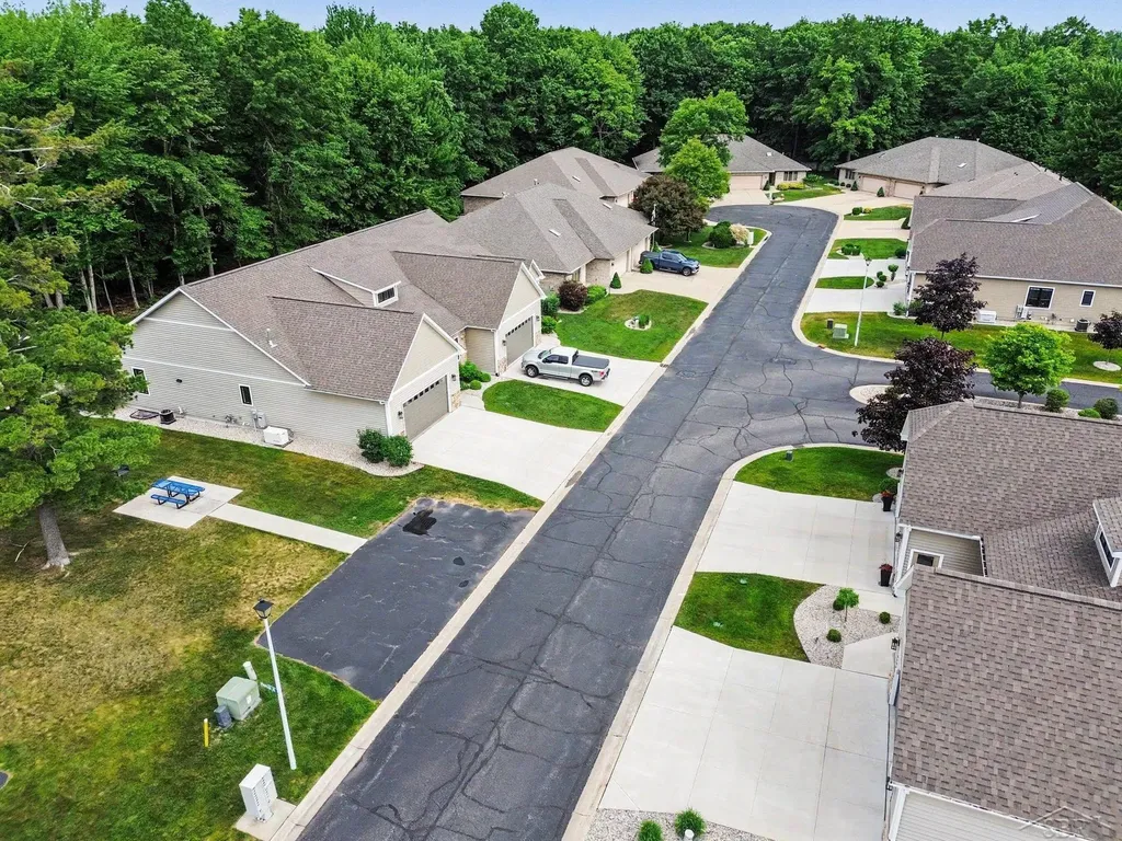 5409 Greenridge Drive Midland City MI 48640