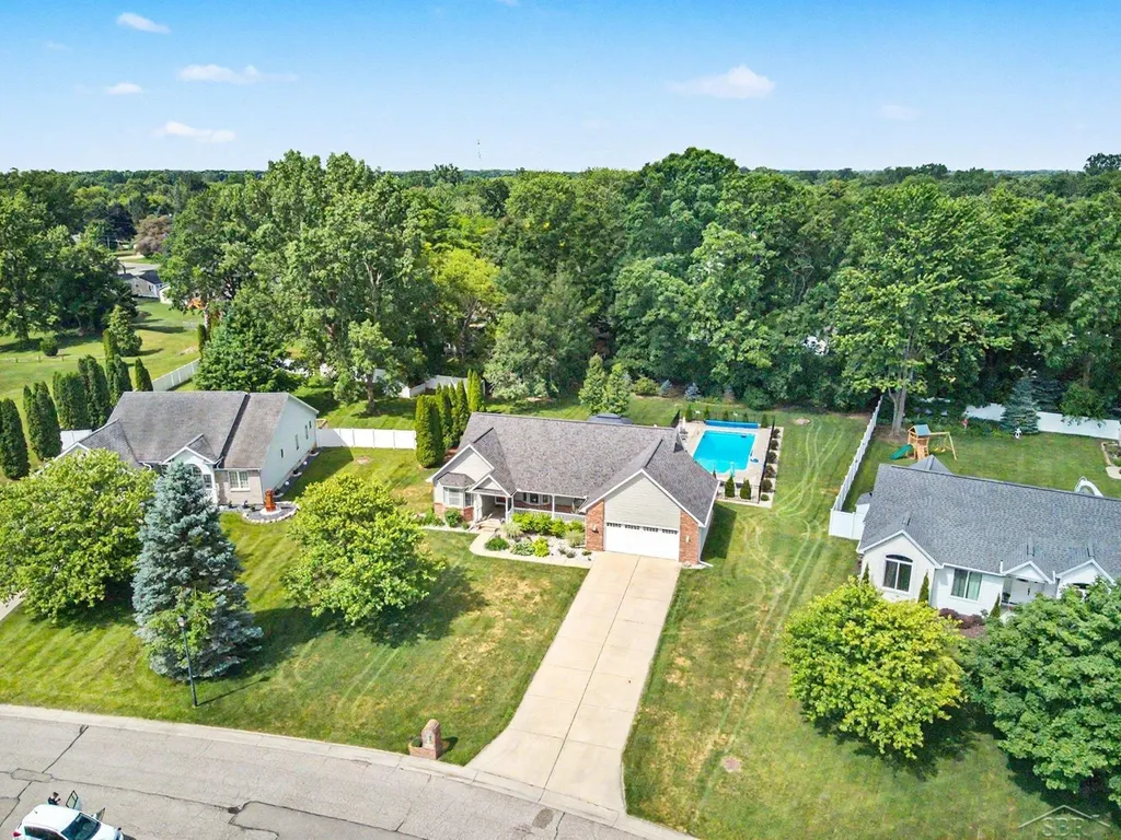 11119 W Glen Drive Vienna Charter Township MI 48420